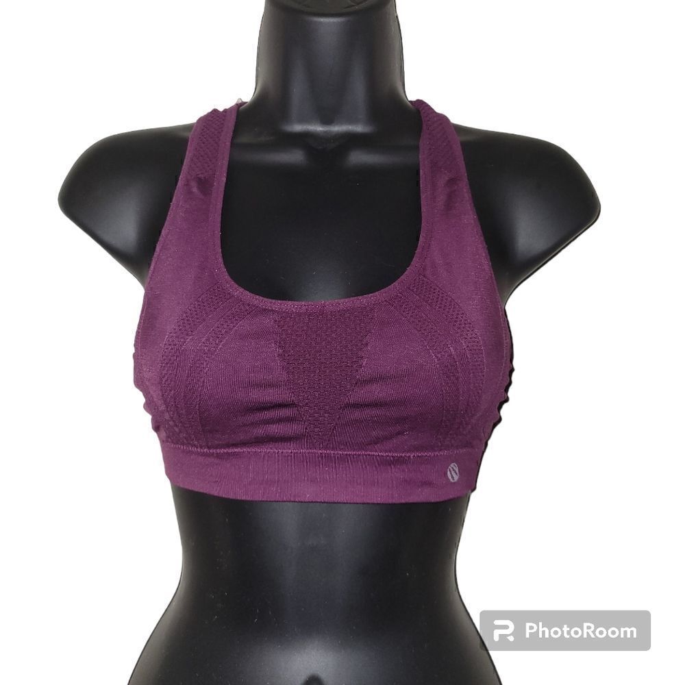 Marika sports bra size 34 B